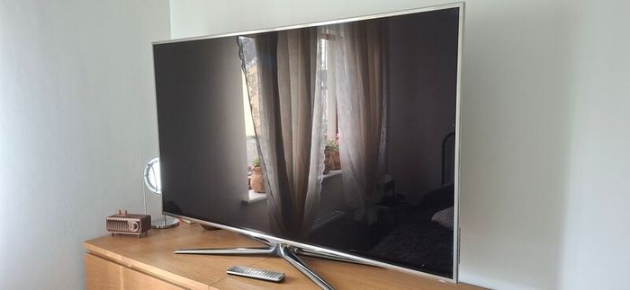 Samsung 60 inches D8000 Series 8 Smart 3D LED TV