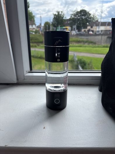 Hydrogen water bottle