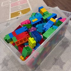 Selection of building blocks free without the boxes