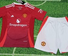 Manchester united home kids kit 10 to 11 age