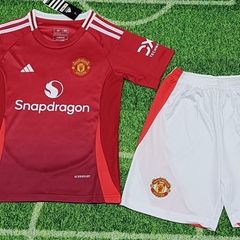 Manchester united home kids kit 10 to 11 age