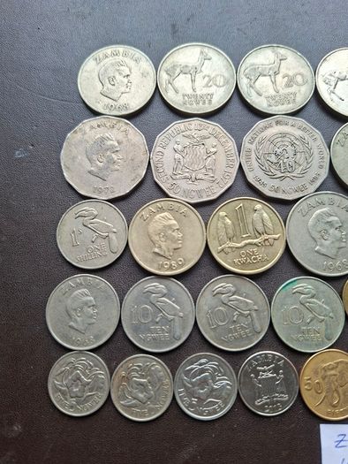 A Lot of 220 grams of coins from Zambia (1968-2019)