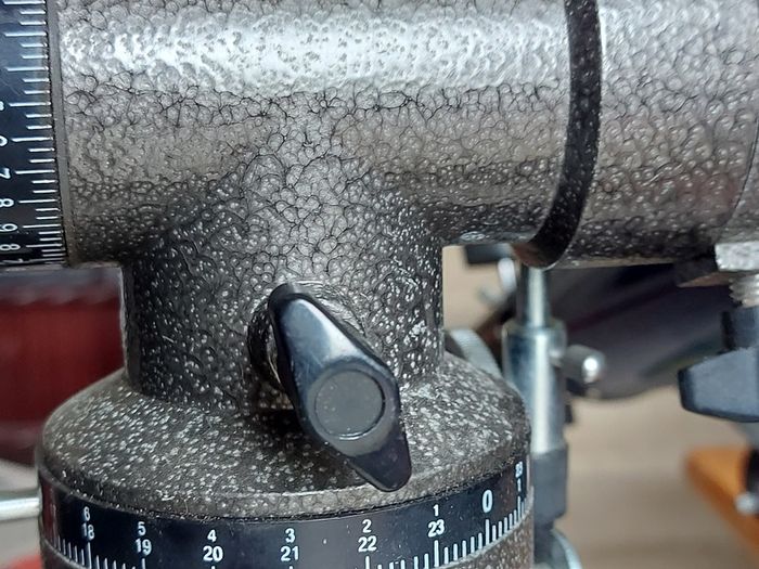 SKYLUX Refractor Telescope, 96-18800, F=700, D=70, with Tripod in very good condition