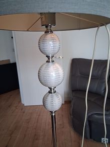Floor lamp