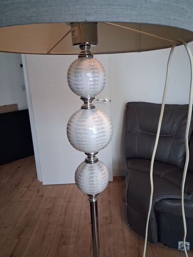 Floor lamp