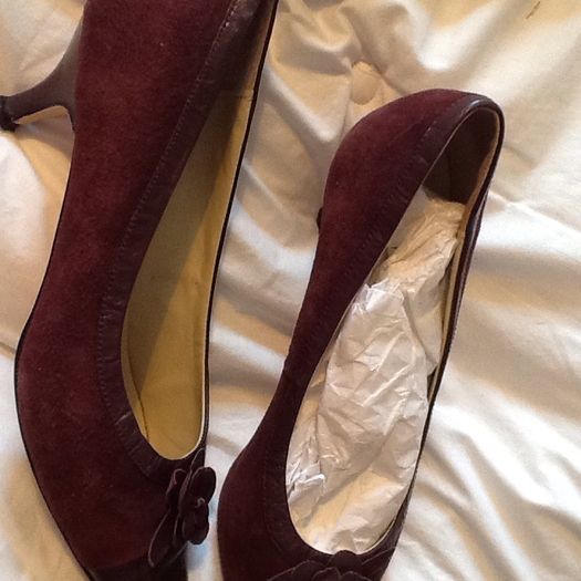 Shoes worn once to a wedding. Outfit to match also on adverts