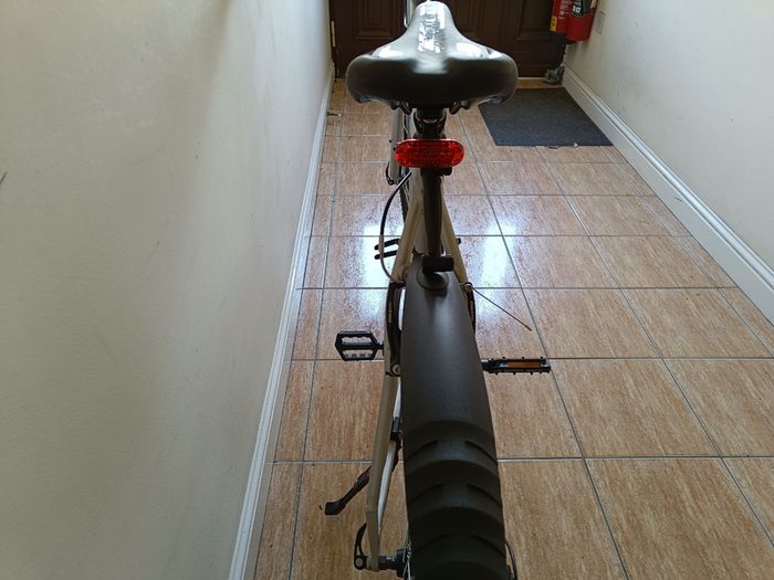 Carrera Parva Mens Hybrid Bike & Accessories