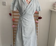 dress Bnwt vintage inspired wrap dress size small 8/10 midi short sleeve dress