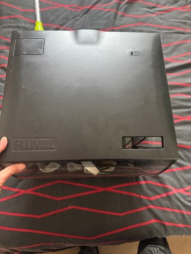 fish tank fluval 50 L