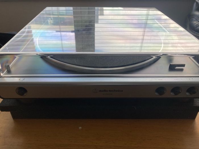Audio-Technica AT-LP60XUSB Turntable