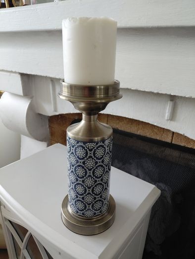 Candle holder