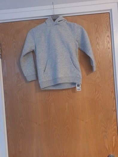 Dunnes  Stores  Hoodie  With Hood. Age 5-6 years B.N.W.T.
