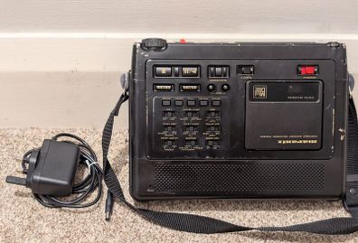 Marantz PMD650 professional portable MiniDisc recorder