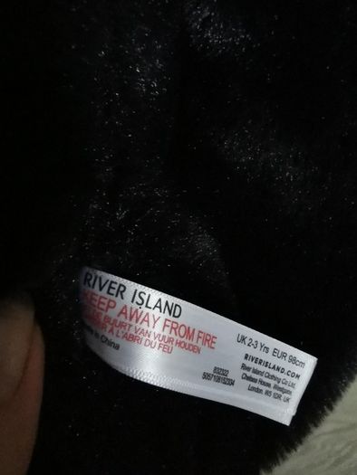 Girl's River Island fur coat Size 2-3 yrs