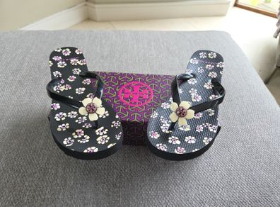 Tory Burch flower flip flop uk4
