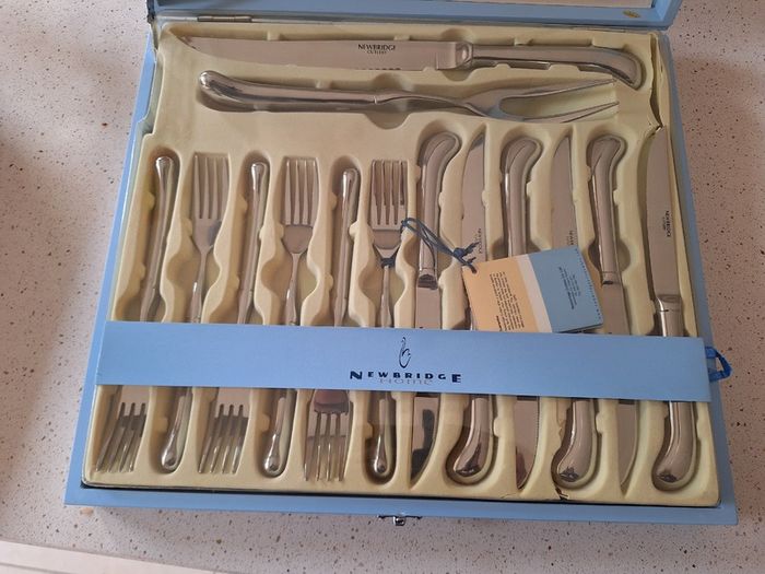 Newbridge Steak Carver Set