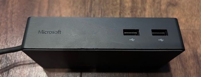 Microsoft Surface 1661 Docking Base + Dell 130W Power Adaptor