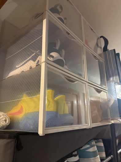 Shoe boxes