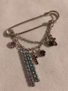 brooch
