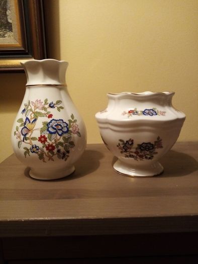 Vintage Mix Lot - Royal Tara + Other Collectables