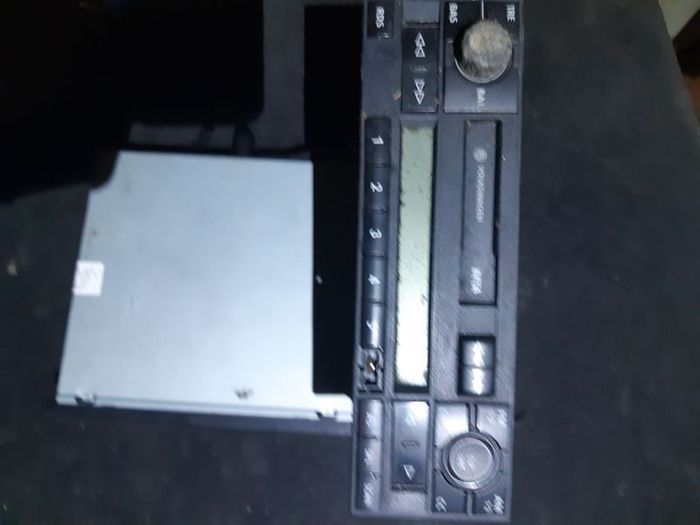 Volkswagen Passat CD player and Cassette Player