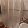 Shower tray & door enclosure Image 2