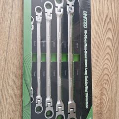 ratchet spanner sets