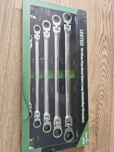ratchet spanner sets