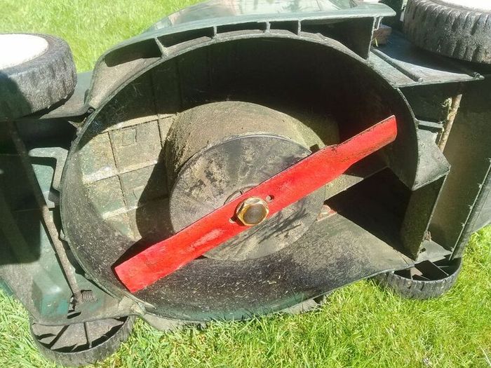 Electric Black & Decker lawnmower