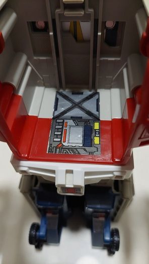 Transformer / toy / G1 OPTIMUS