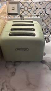 4 slice toaster - works perfectly
