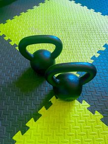 Cast iron kettlebells