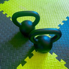 Cast iron kettlebells