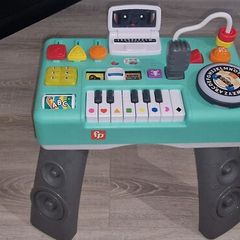 Fisher-Price Laugh & Learn Mix & Learn DJ Table