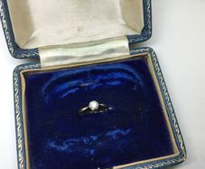 Stunning 18ct Gold .25CT Diamond Solitaire Ring. Size L 1/2