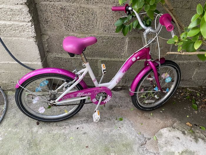 Pink kids bike
