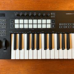 Launchkey 25 - DAW Controller Keyboard