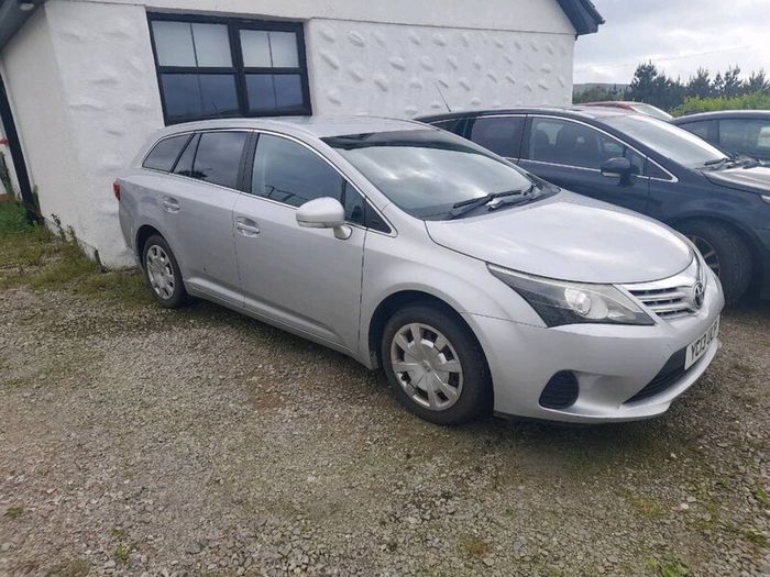 2013 Toyota Avensus Estate