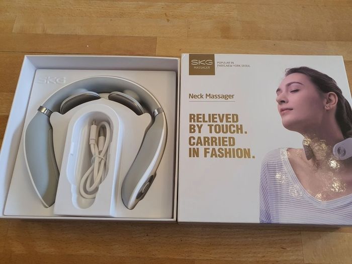 SKG neck massager