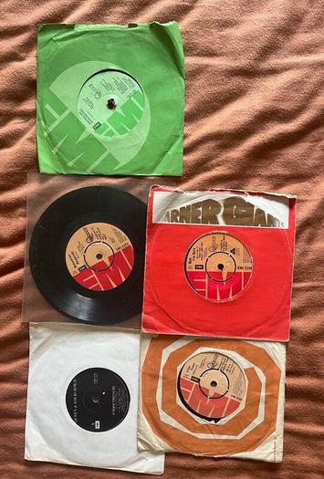 1000 Vinyl   7 inch singles collection