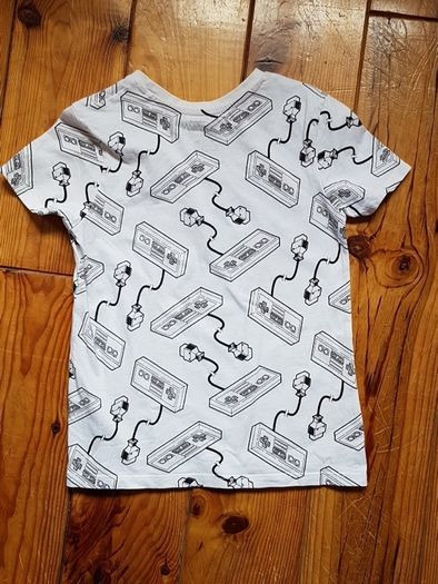 Age 7-8 Nintendo Teeshirt