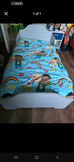 Toddler bed