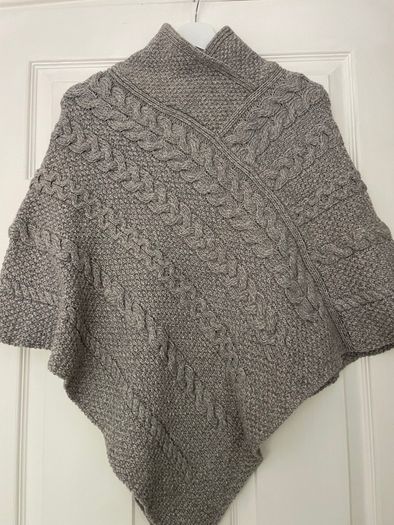 Aran Crafts - Grey Merino Wool Aran Cable & Moss Poncho - Size S/M