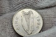 Ireland 1996 5p Mint Error Big Blob on the Leg