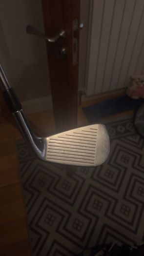 Titleist ap2 left handed iron set.