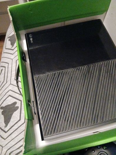 xbox one boxed with kinect