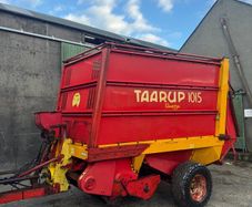 Taarup silage wagon