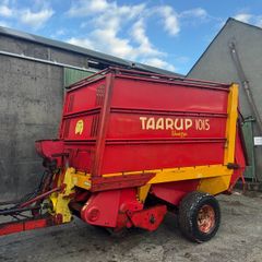 Taarup silage wagon