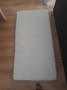 cot mattress plus 2 fitted sheets
