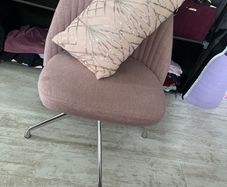 desk chair pink